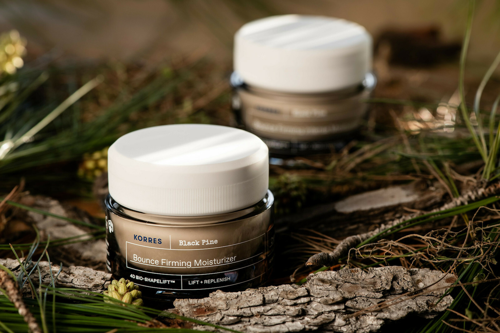 Korres Μαύρη Πεύκη 4D Σύσφιξη & Lifting Κρέμα Ημέρας Για Κανονικές-Μικτές Επιδερμίδες 40ml