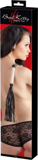 You2Toys White Diamond Flogger 39cm