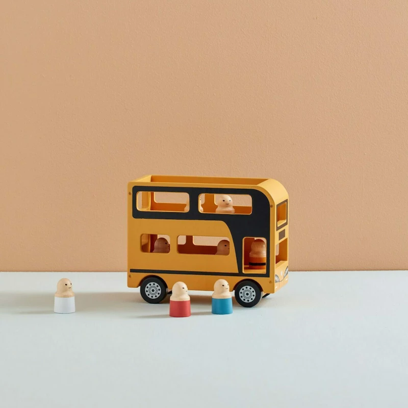 Kids Concept Λεωφορείο Με Φιγούρες