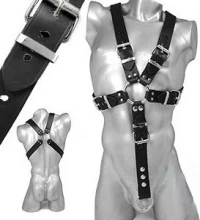 BDSM Ανδρικό αξεσουάρ για το στήθος με λουριά
