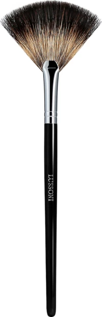 Lussoni Pro 600 Fan Brush