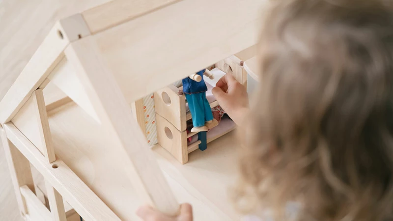 Plan Toys Παιδικό Δωμάτιο – Orchard