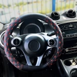 Feral Sport Driving D-Shape Medium Μαύρο με Κόκκινες Ραφές 38cm