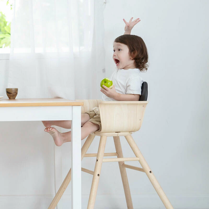 Plan Toys Καρεκλάκι Φαγητού Μαύρο
