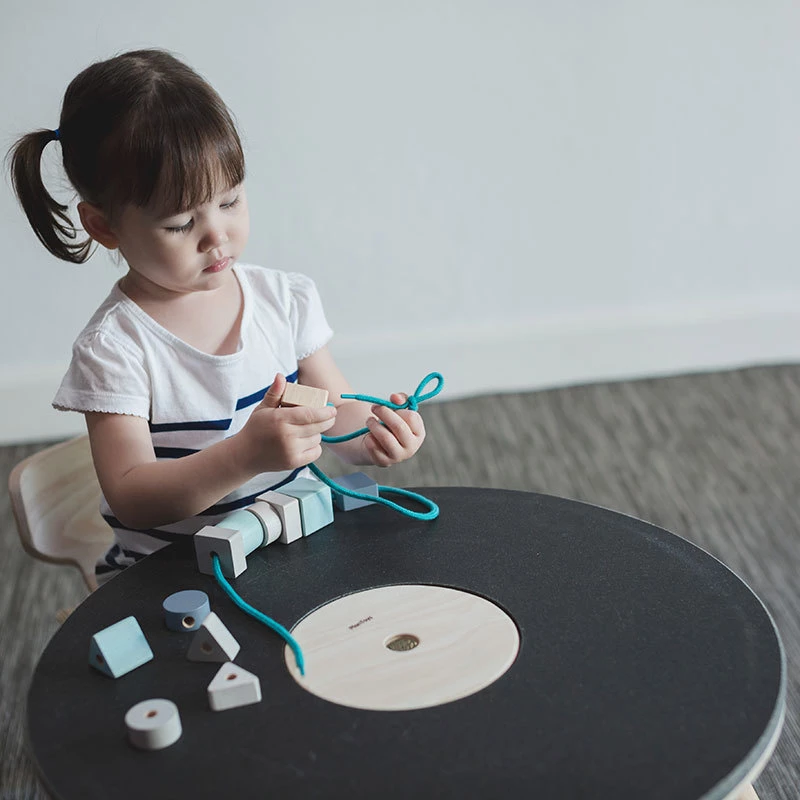Plan Toys 'Στρογγυλό Τραπέζι'