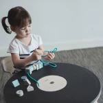 Plan Toys 'Στρογγυλό Τραπέζι'