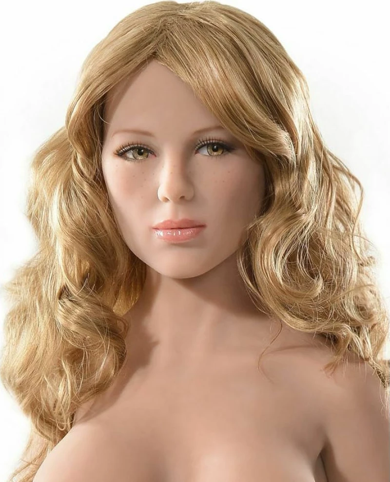 Pipedream Ultimate Fantasy Dolls Mandy