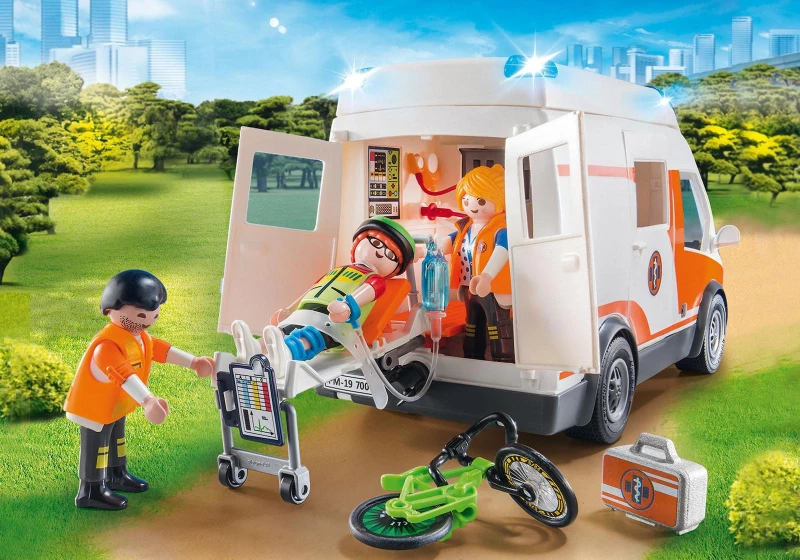 Playmobil City Life: Ασθενοφόρο με Διασώστες