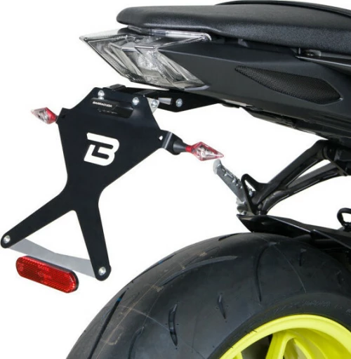 ΑΝΑΔΙΠΛΟΥΜΕΝΗ ΣΠΑΣΤΗ ΒΑΣΗ ΠΙΝΑΚΙΔΑΣ ΓΙΑ YAMAHA MT-09 '17 YMT9104-17| BARRACUDA