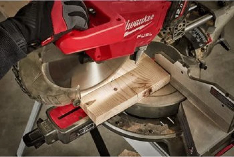 Milwaukee M18 FMS305-0 Φαλτσοπρίονο