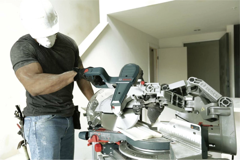Bosch GCM 10 GDJ Φαλτσοπρίονο