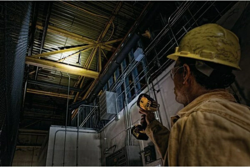 Dewalt Φακός Μπαταρίας Led 1000lm DCL043N