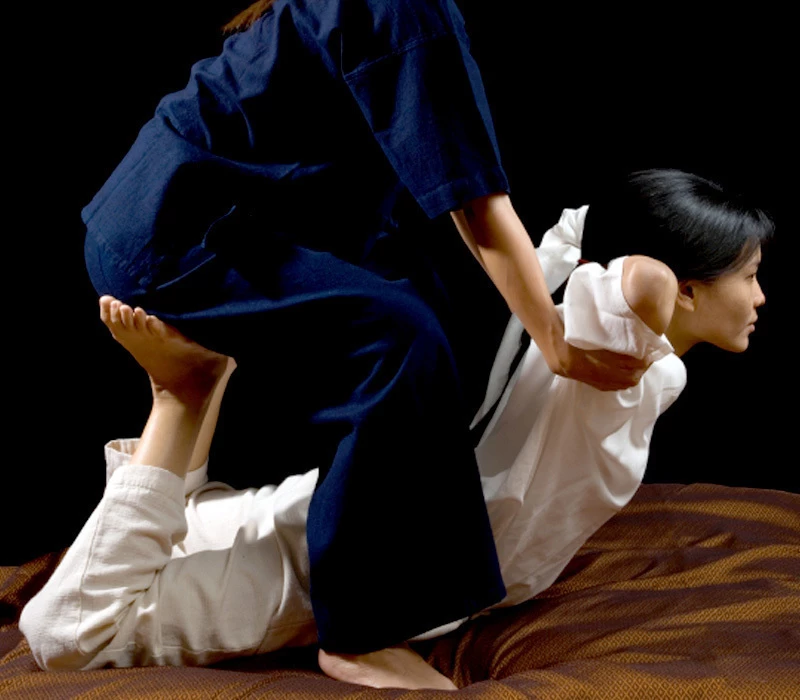 60’ Παραδοσιακό Shiatsu ολόσωμο μασάζ για 1 άτομο!