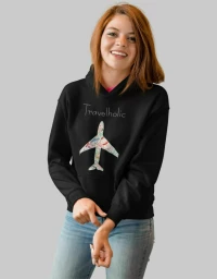 Travelholic w Hoodie - BLACK