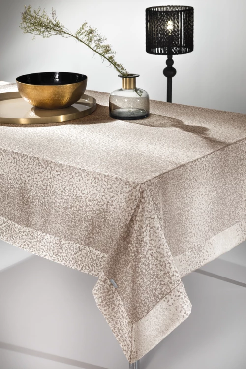 Guy Laroche Τραπεζομάντηλο 160x220 Coctail Beige