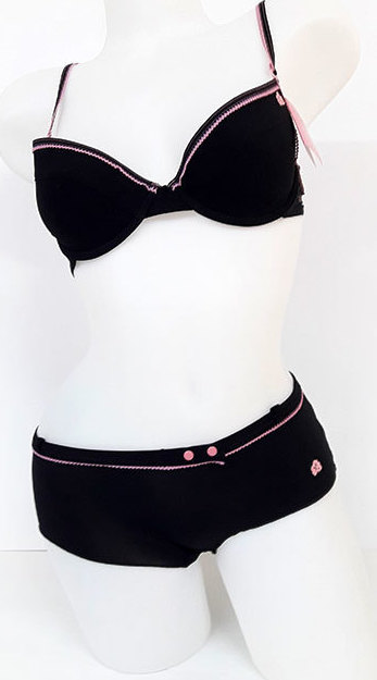 Hazel B simple bra. Σουτιέν Β με μπανέλες και ενίσχυση. Μαύρο