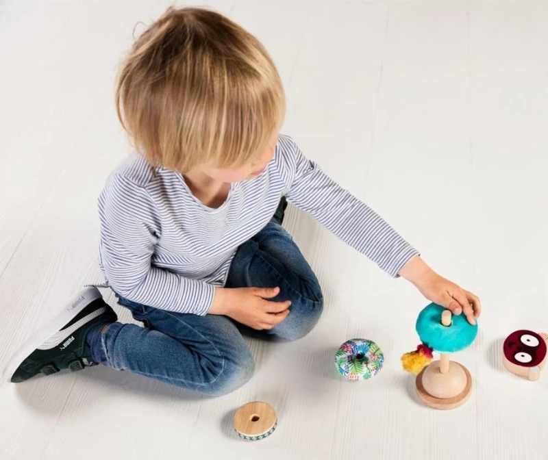 Lilliputiens Wooden Pyramid George