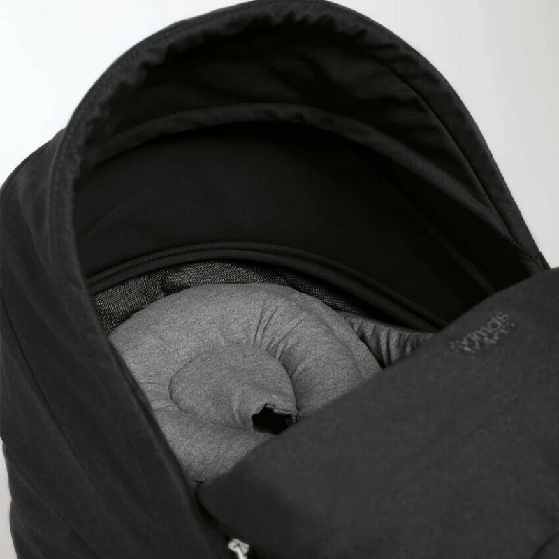 Mamas & Papas Airo Black