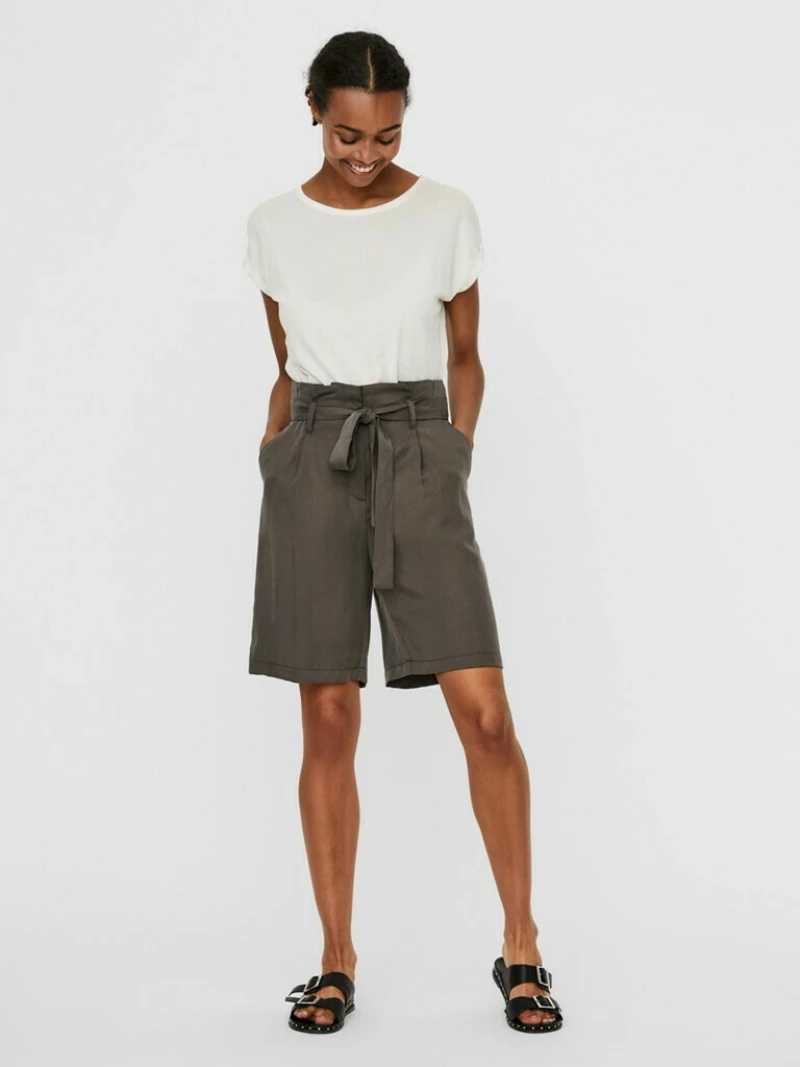 Vero Moda Γυναικεία Υφασμάτινη Βερμούδα Beluga 10242240